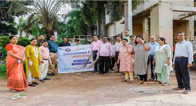 Khabar Odisha:Swachhta-Abhiyan-program-organized-by-SOA-IBCS-and-NSS-branch