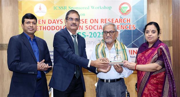 Khabar Odisha:10-DAY-WORKSHOP-ON-RESEARCH-METHODOLOGY-BEGINS-AT-SOA