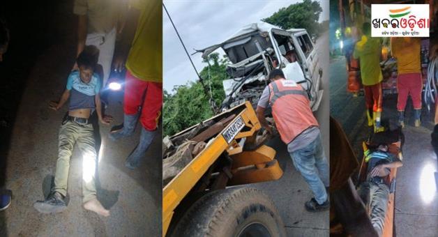 Khabar Odisha:10-injured-while-returning-from-puri