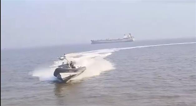 Khabar Odisha:11-people-died-collision-between-ship-and-boat