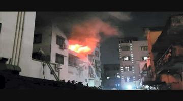 Khabar Odisha:14-charred-to-death-several-injured-in-major-fire-at-multi-storey-building