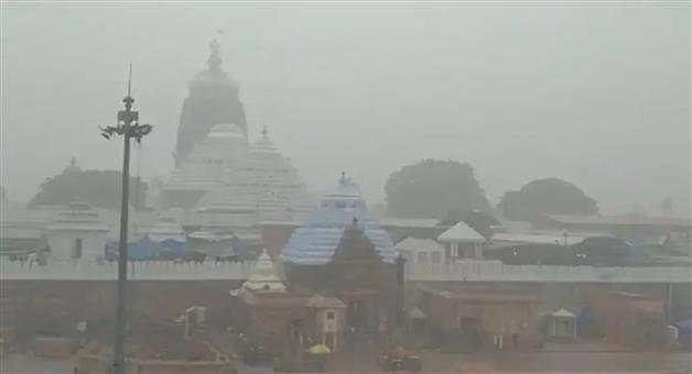 Khabar Odisha:171-mm-Rain-in-24-Hours-Heavy-Downpour-Floods-Puri-Yellow-Warning-Issued