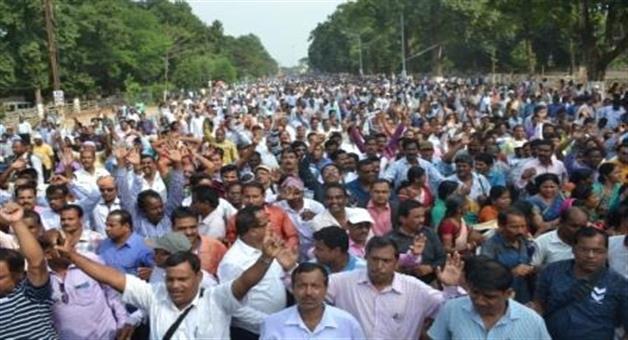 Khabar Odisha:2-ministers-discussed-with-teachers