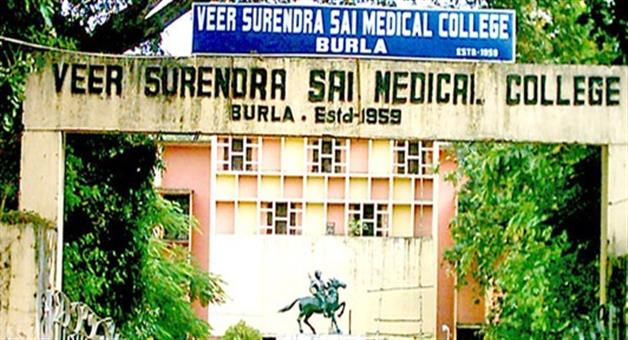 Khabar Odisha:2-students-of-vimsar-medical-college-died-in-waterfall