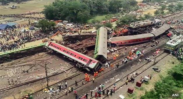 Khabar Odisha:3594-died-in-4003-train-accidents-in-last-26-years