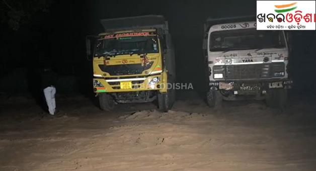 Khabar Odisha:36-highway-vehicle-carrying-sand-seized
