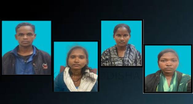 Khabar Odisha:4-cpim-maoist-surrender-before-phulbani-sp