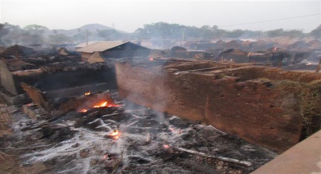 Khabar Odisha:7-houses-gutted-in-fire-property-worth-lakhs-destroyed