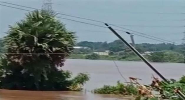 Khabar Odisha:93-Power-Restored-in-Flood-Hit-Odisha-Areas-Energy-Dept-Review