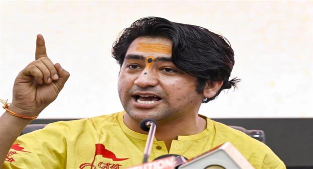 Khabar Odisha:A-Hindu-nation-cannot-be-built-by-insulting-Muslims-Dhirendra-Shastri