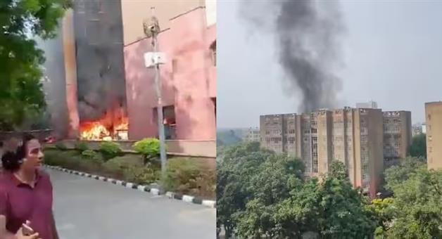 Khabar Odisha:A-massive-fire-broke-out-at-Brahmaputra-Apartments-in-Delhi-home-to-many-Rajya-Sabha-MPs