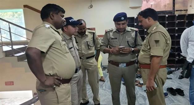 Khabar Odisha:A-woman-end-life-at-the-house-of-a-former-MLA-in-Satna-of-MP