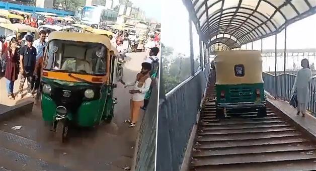 Khabar Odisha:A-young-man-was-tied-up-after-driving-an-auto-on-the-foot-overbridge