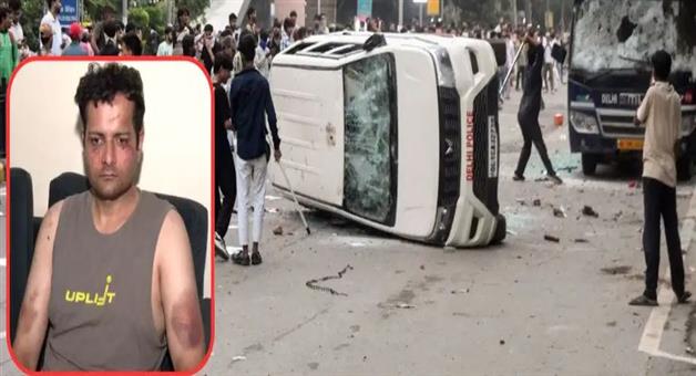 Khabar Odisha:ACP-Vivek-Bhagat-Injured-Connaught-Place-Violence-Delhi