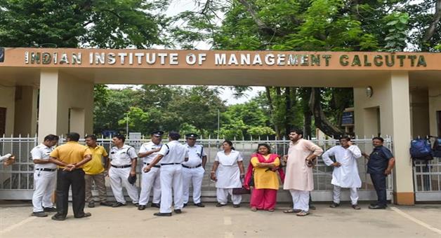 Khabar Odisha:Accused-mixed-sleeping-pills-in-cold-drinks-and-gave-them-to-the-girl-big-revelation-in-IIM-Calcutta-rape-case