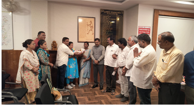 Khabar Odisha:Adopted-by-a-couple-from-West-Bengal