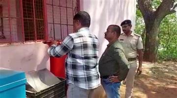 Khabar Odisha:After-attack-on-Chhattisgarh-tourists-admin-seals-Mundali-toll-gate-in-Cuttack