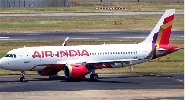 Khabar Odisha:Air-India-Delhi-Patna-Flight-Hits-Bird-with-164-Passengers-Onboard-Emergency-Landing-Triggered
