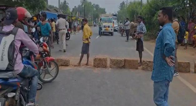 Khabar Odisha:An-old-man-died-in-a-collision-with-an-unknown-vehicle