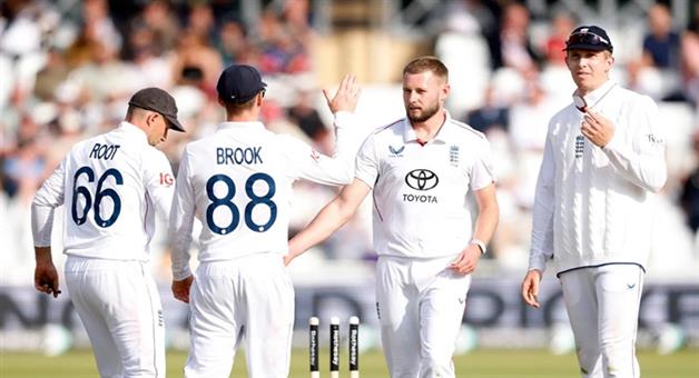 Khabar Odisha:Atkinsons-lethal-bowling-India-all-out-for-224-runs