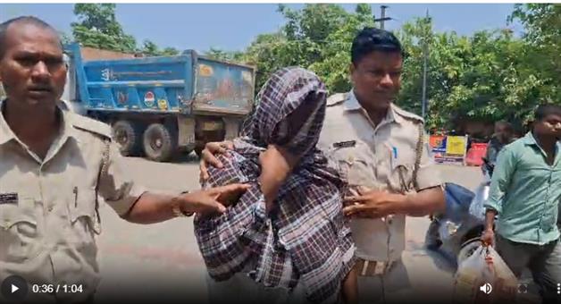 Khabar Odisha:Auto-driver-arrested-in-misconduct-case