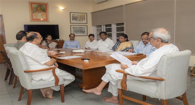 Khabar Odisha:BJD-Political-Affairs-Committee-Meeting-Naveen-Patnaik-Warns-of-Statewide-Protests-Over-Farmer-Issues-and-MMDR-Bill