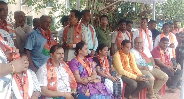 Khabar Odisha:BJD-abusing-media--BJP