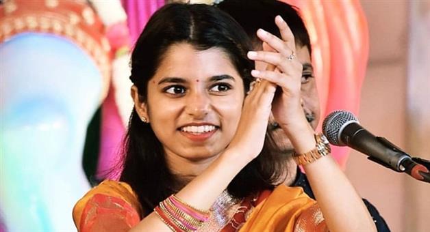 Khabar Odisha:BJP-may-field-Maithili-Thakur-from-Alinagar-this-is-the-equation