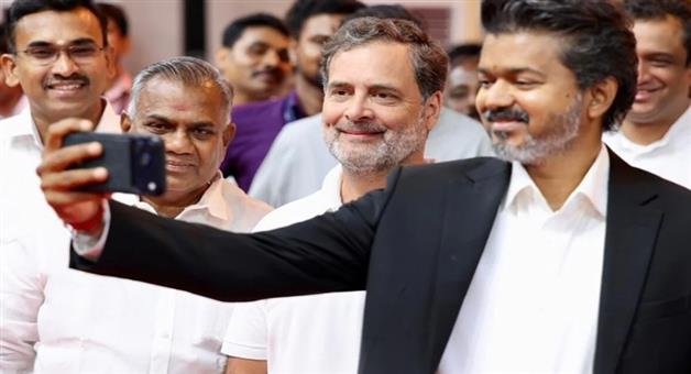 Khabar Odisha:Back-Rahul-Gandhi-or-Face-Cabinet-Exit-Congress-Issues-Warning-Over-Thalapathy-Vijays-PM-Bid