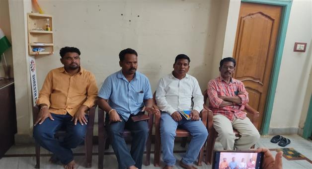 Khabar Odisha:Basant-Ullaka-held-a-press-meet-at-his-office-regarding-the-attack