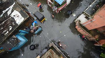 Khabar Odisha:Belgaum-Chennai-most-of-the-area-is-submerged-in-torrential-rains