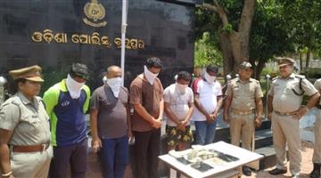 Khabar Odisha:Big-IPL-betting-gang-arrested-in-Berhampur-5-arrested-in-incident