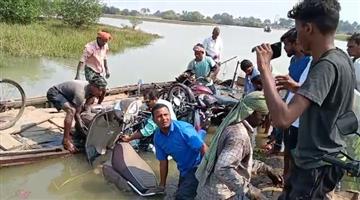 Khabar Odisha:Boat-mishap-in-kendrapara