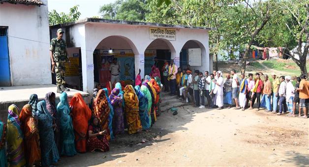 Khabar Odisha:Bumper-voting-in-Bihar-record-broken-6466-percent-voter-turnout-in-first-phase
