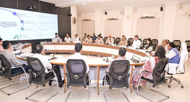 Khabar Odisha:CM-Mohan-Charan-Majhi-Reviews-Twin-City-Traffic-Plans-8-Lane-Road-to-Puri