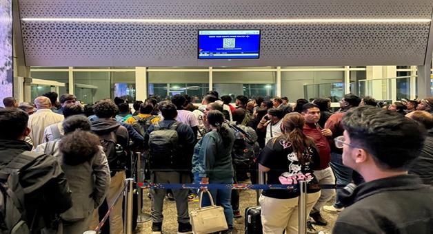 Khabar Odisha:Chaos-at-the-airport-many-IndiGo-flights-cancelled-one-after-the-other-what-is-the-reason