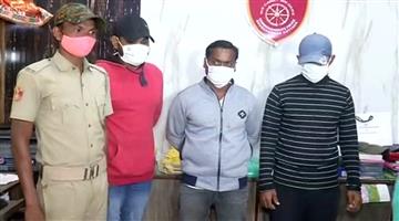 Khabar Odisha:Commissionerate-police-have-arrested-three-accused-in-connection-with-the-honeytrap-racket-from-Cuttack