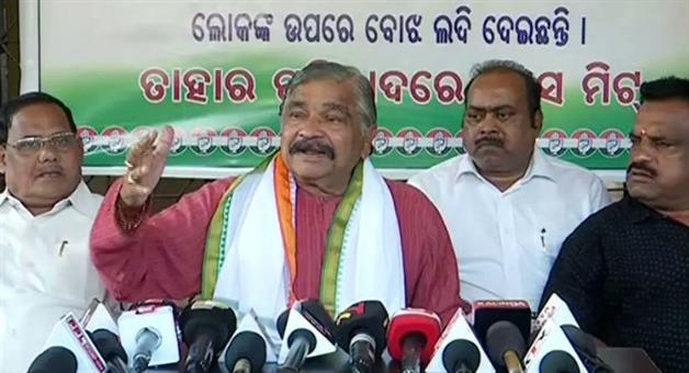 Khabar Odisha:Congress-leader-Sura-Routray-not-to-contest-elections-announces-sons-entry-to-politics