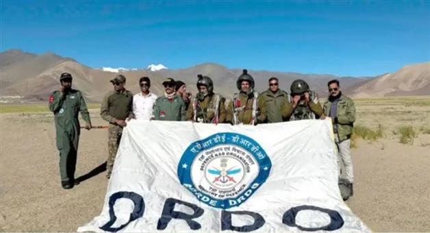 Khabar Odisha:DRDOs-High-Altitude-Feat-Successful-Trial-of-Indigenous-Military-Combat-Parachute-System-at-22000-Feet
