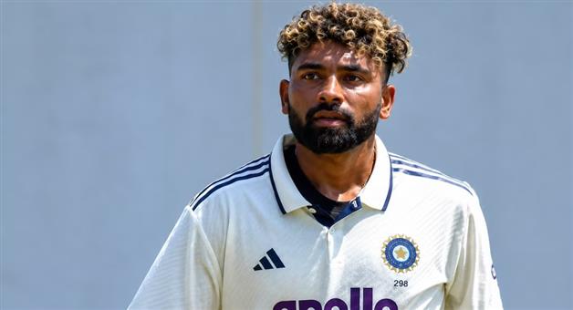 Khabar Odisha:DSP-Mohammed-Siraj-Flaunts-New-Stylish-Haircut-Ahead-of-Sri-Lanka-Tour