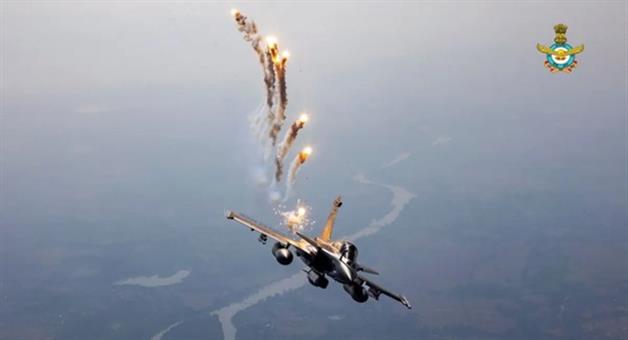 Khabar Odisha:Deadly-Scalp-Missile-and-Rafale-create-chaos-in-Pakistan-on-terror-camp