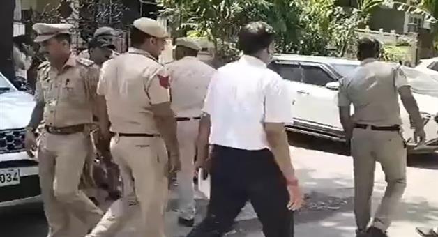 Khabar Odisha:Delhi-IRS-officers-daughter-raped-and-murdered-at-home