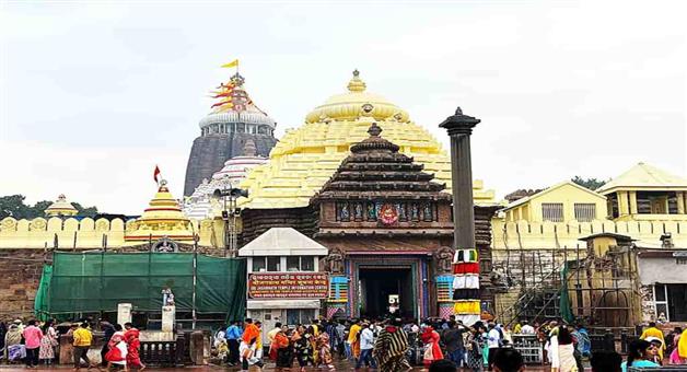Khabar Odisha:Devotee-falls-ill-inside-Srimandir-darshan-of-the-Lord-becomes-his-final-one