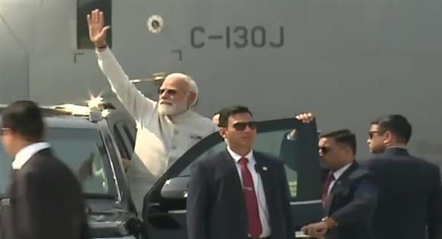 Khabar Odisha:Direct-message-to-China-PMs-plane-lands-near-border-Emergency-landing-facility-inaugurated