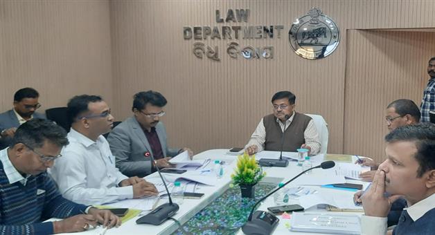 Khabar Odisha:Discussion-on-amending-the-land-tenure-policy-and-management-law-of-Shrimandir