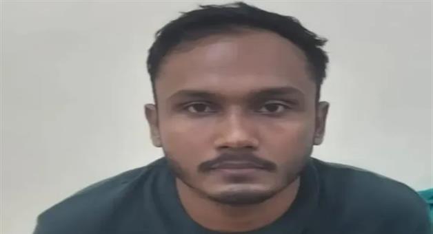 Khabar Odisha:District-Labour-Officer-Akash-Bishoyi-caught-accepting-a-bribe-sent-to-jail