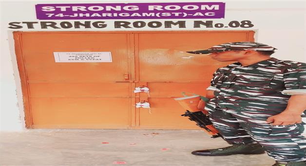 Khabar Odisha:EVM-Strong-Room-Amid-Full-Security-Chief-Election-Officer