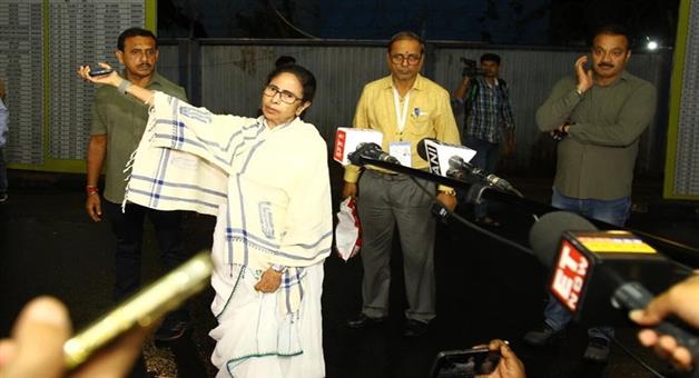 Khabar Odisha:Election-Commission-alerted-about-Mamata-Banerjees-seat-Article-163-was-applied-in-this-booth