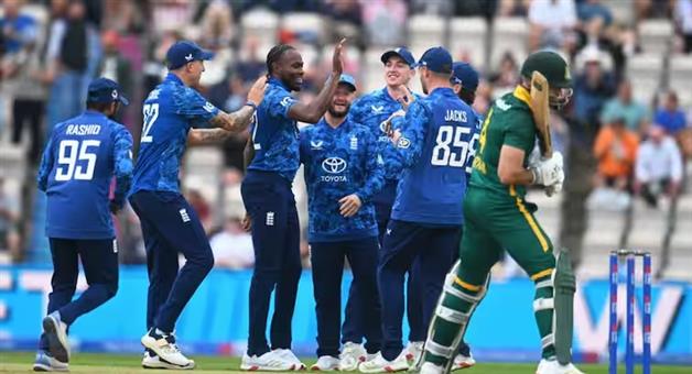 Khabar Odisha:England-created-a-world-record-for-the-biggest-win-in-ODI-broke-Indias-record-by-defeating-South-Africa