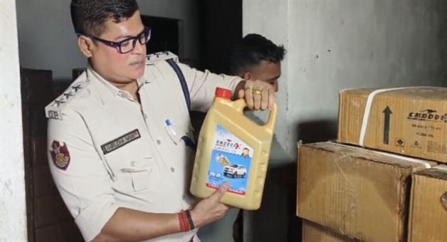 Khabar Odisha:Fake-Mobil-Factory-Seized-In-Jagatpur